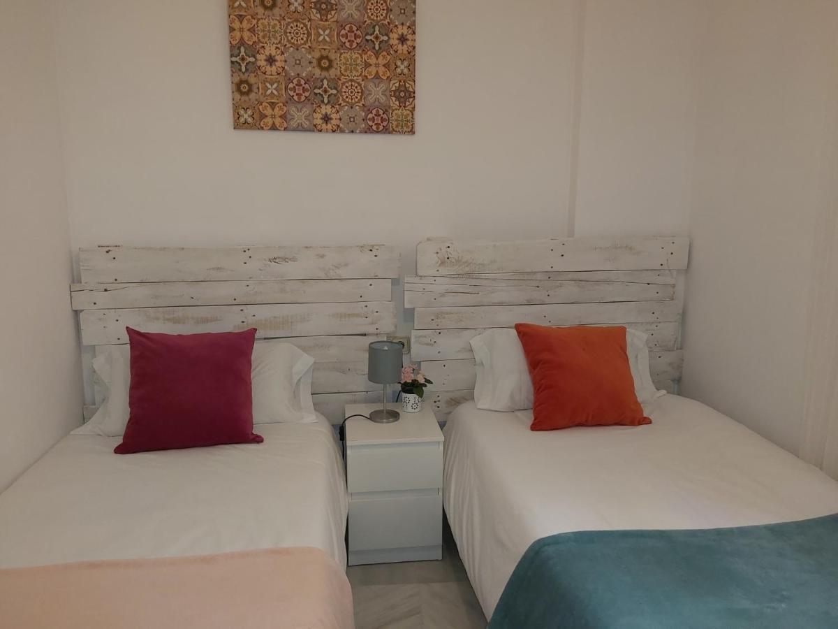 Apartamento San Luis. Plaza De Parking Gratis!!! Sewilla Zewnętrze zdjęcie