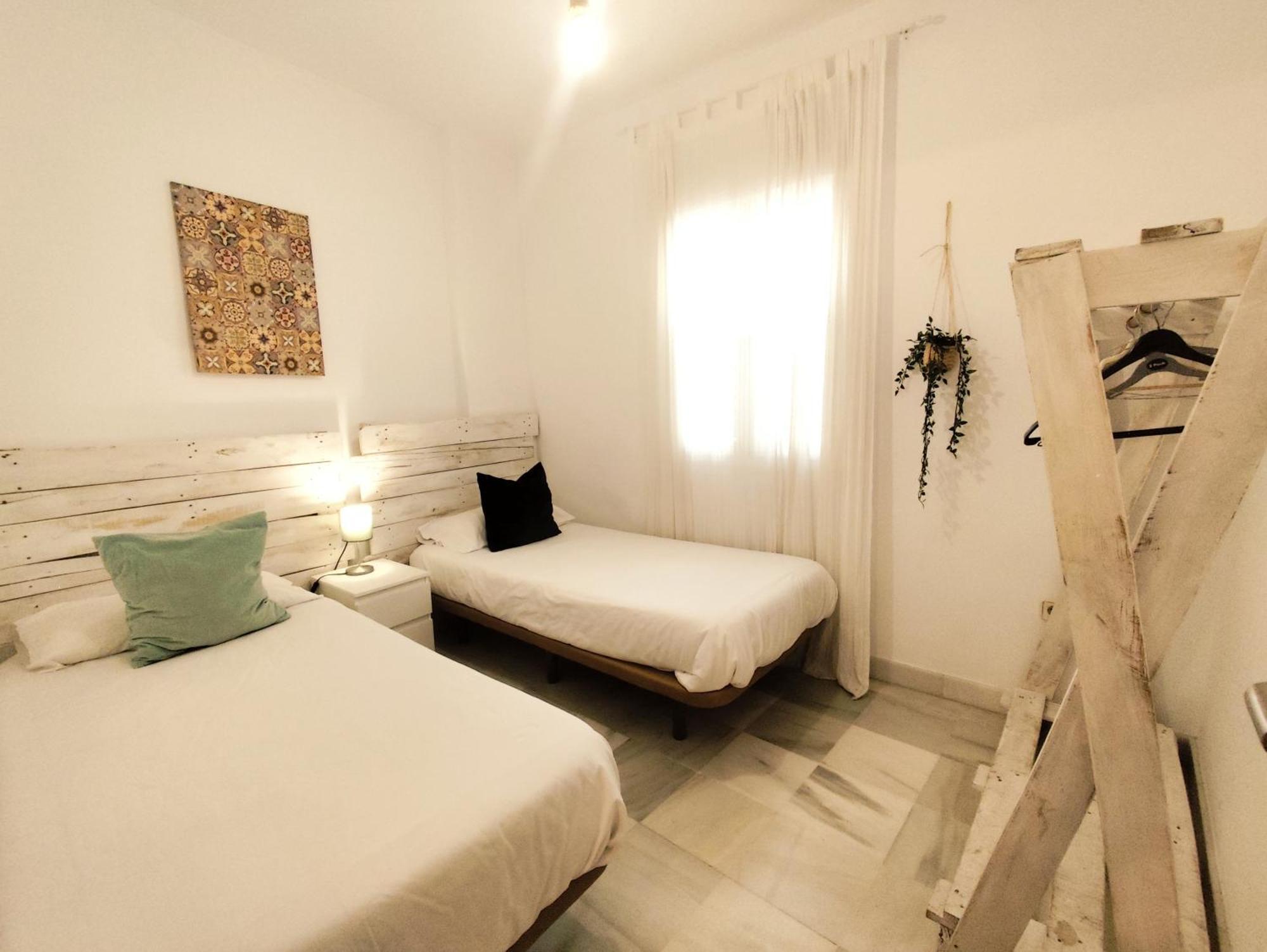 Apartamento San Luis. Plaza De Parking Gratis!!! Sewilla Zewnętrze zdjęcie